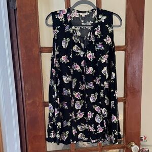 Umgee Black Tunic/Dress with Pastel Floral Pattern Size Large